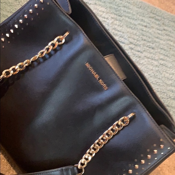 Micheal Kors bundle - Picture 10 of 10